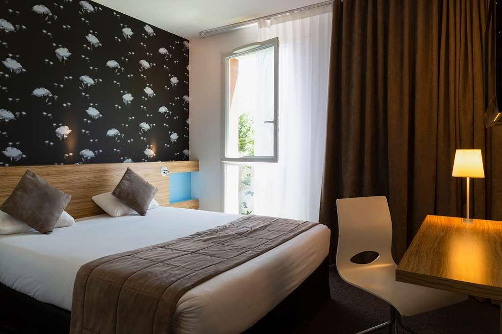 The Originals Boutique Hotel Restaurant Saint James, Montaigu-Vendee Cameră foto