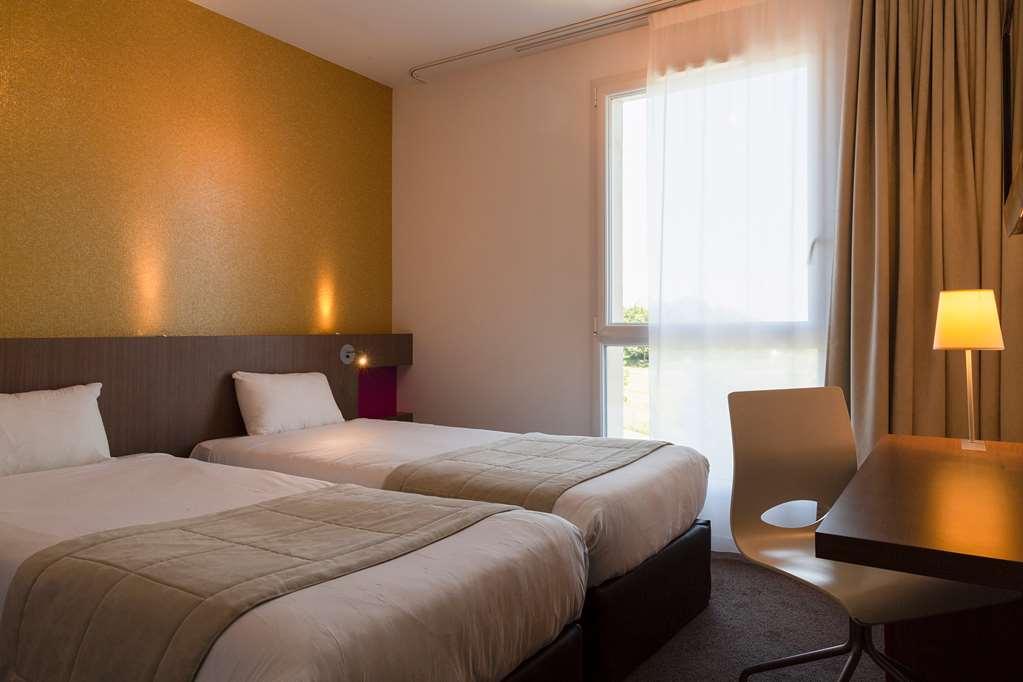The Originals Boutique Hotel Restaurant Saint James, Montaigu-Vendee Cameră foto