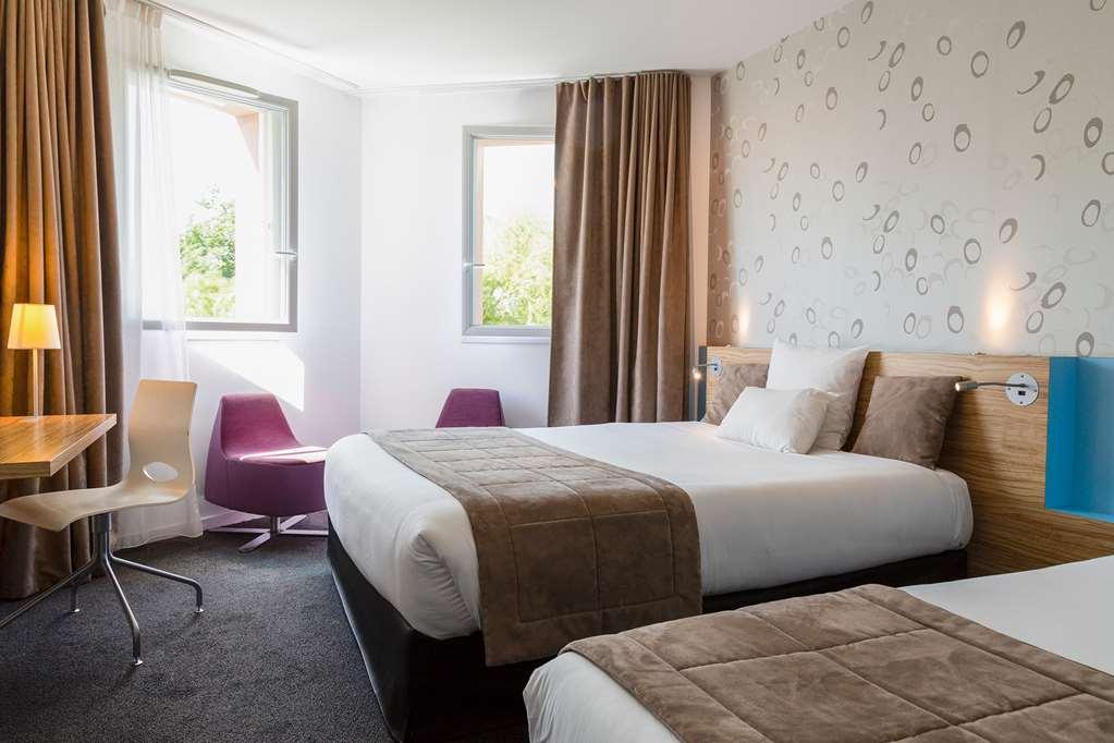 The Originals Boutique Hotel Restaurant Saint James, Montaigu-Vendee Cameră foto