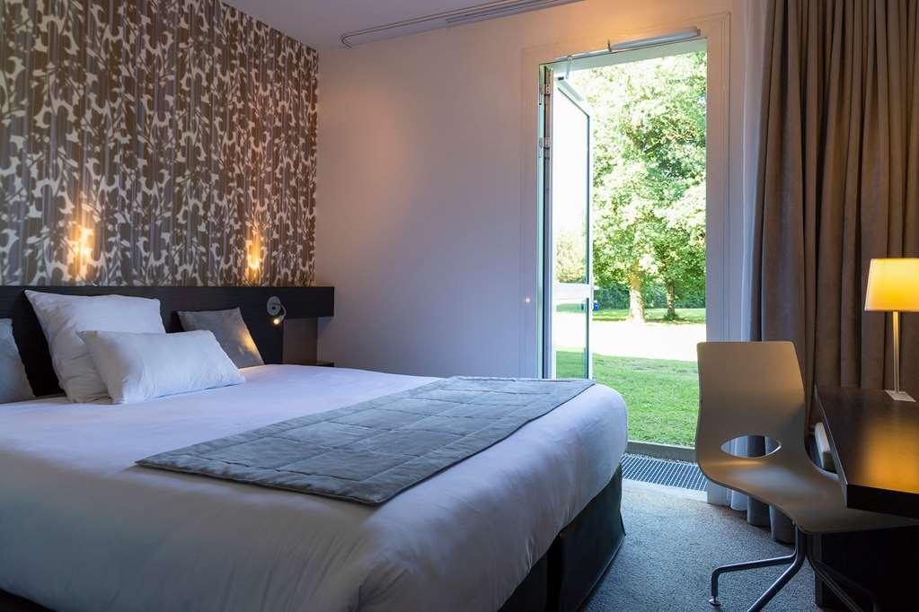 The Originals Boutique Hotel Restaurant Saint James, Montaigu-Vendee Cameră foto